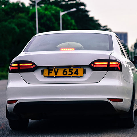 VLAND LED Taillights for Volkswagen Jetta Sagitar 2012-2014